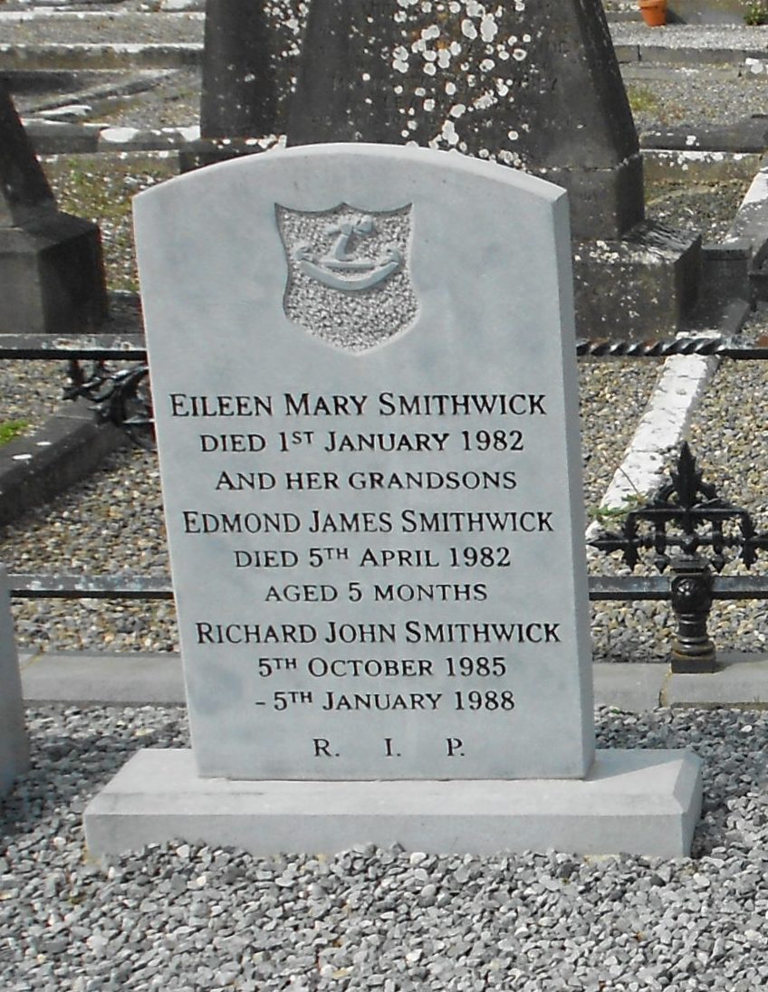Eileen Mary (Savage) Smithwick - headstone